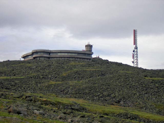 adams building and yankee tower